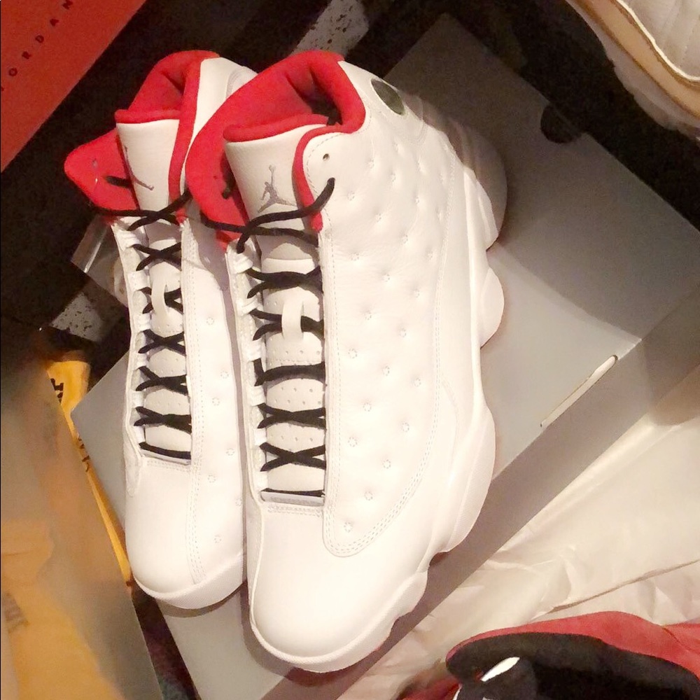 Brand New Jordan Retro 13 Size 10.5 - Picture 3 of 3