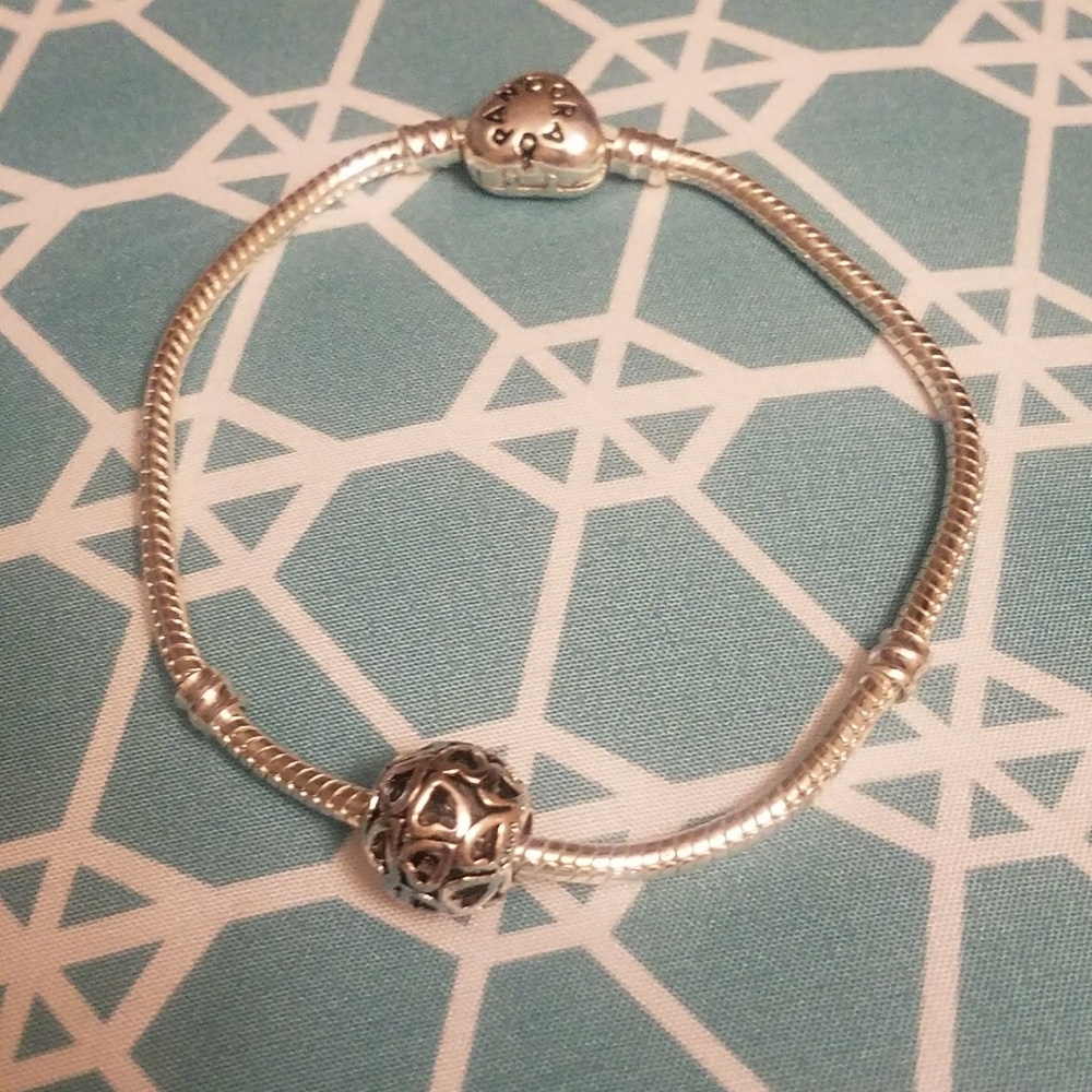 HOLDING FOR @BABYTABBY2323 charm & bracelet