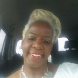 Meet your Posher, Regina