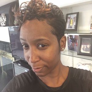 Meet your Posher, Lisa