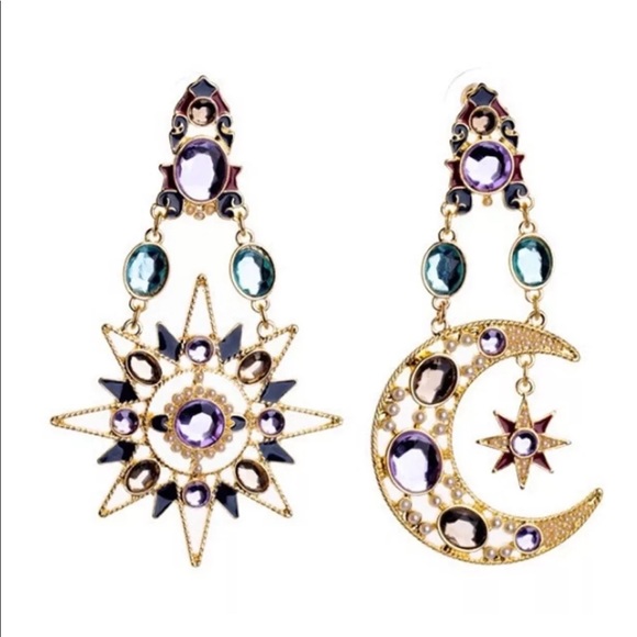 Dynamic Moon & Sun Earrings - Picture 2 of 2