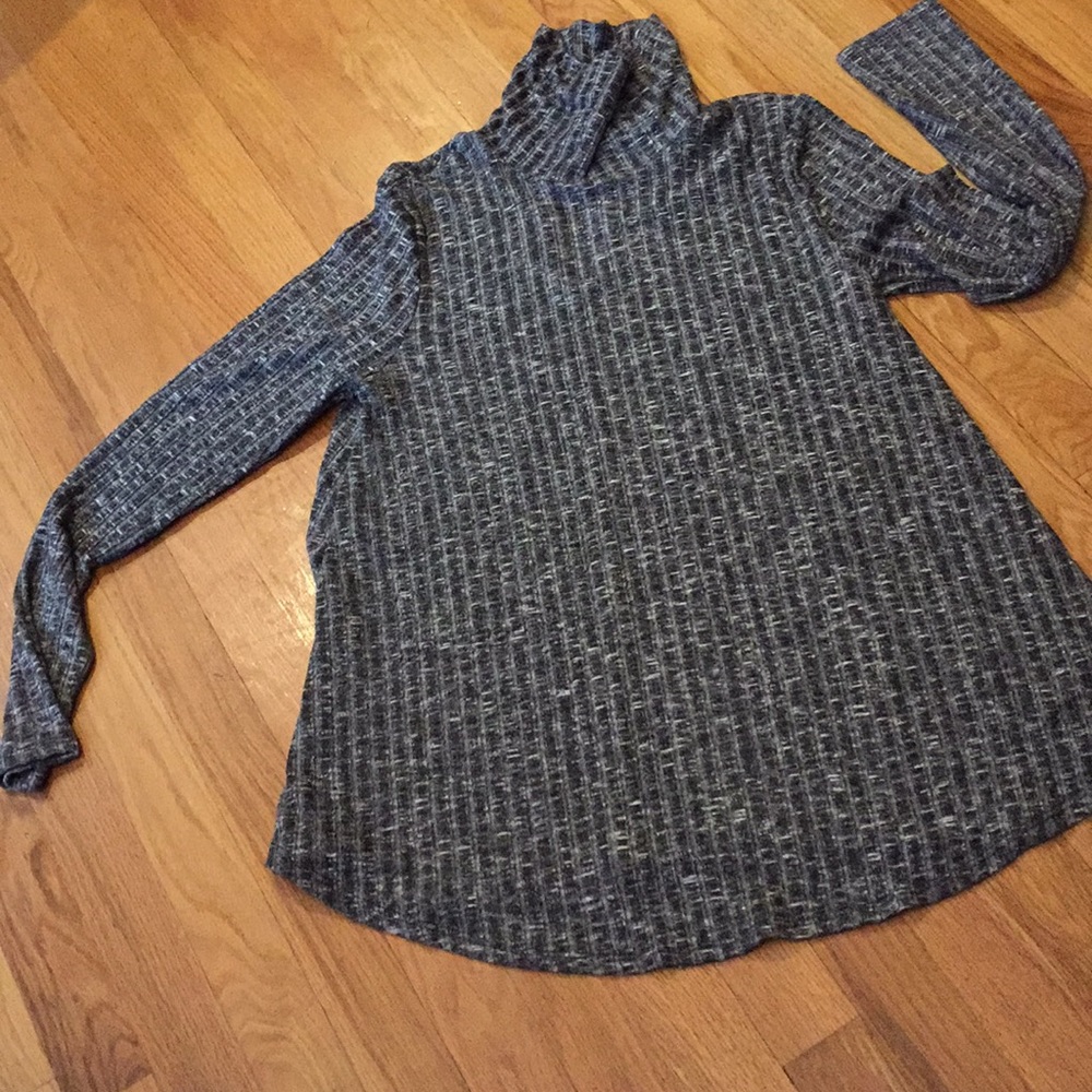 Hail3y:23 Supersoft super stretch rayon turtleneck
