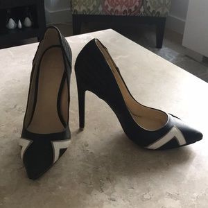 GX by Gwen Stefani Yaro Heels