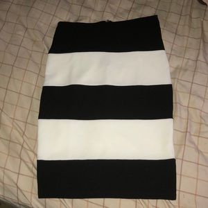 Black and white pencil skirt