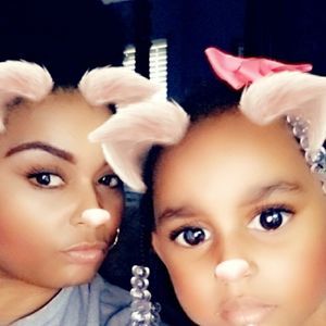 Meet your Posher, Dee