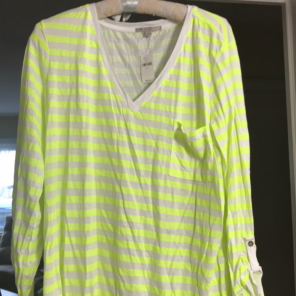 Gap shirt