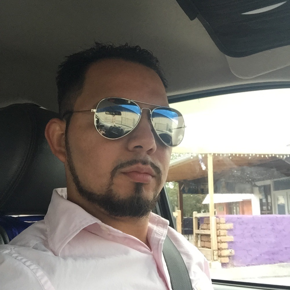 Meet your Posher, Jairo