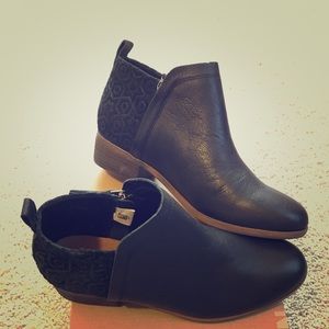 TOMS Black Leather & Suede Deia Booties