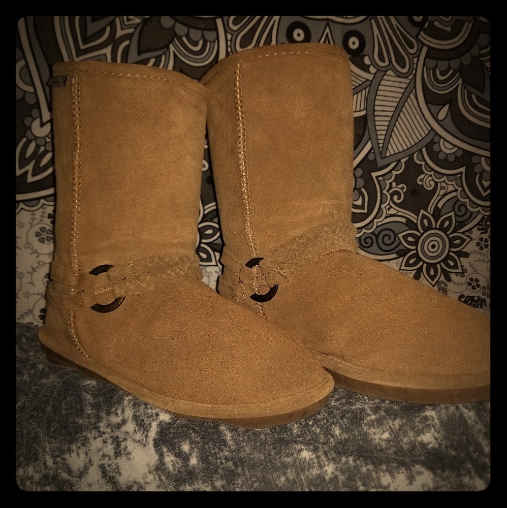 Bearpaw Adele size 9 EUC