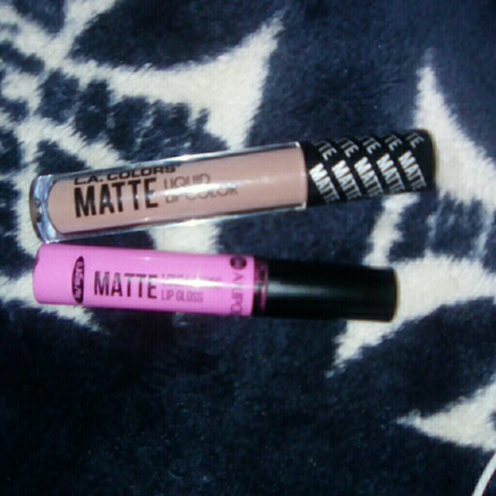 2 Mattes Lipstick Colors