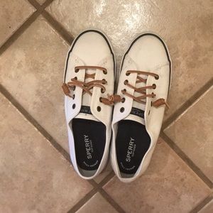 Sperry Crest Vibe Sneaker