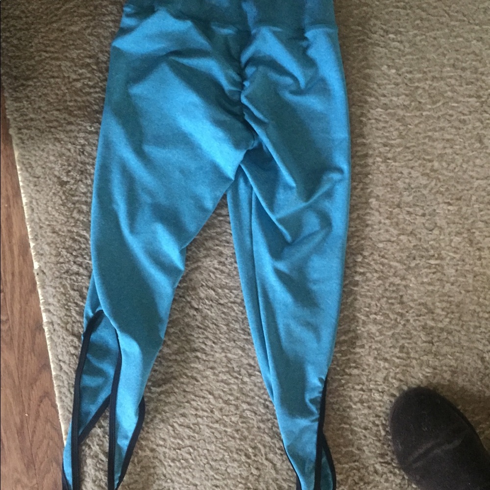 Abs2b butt scrunch leggings