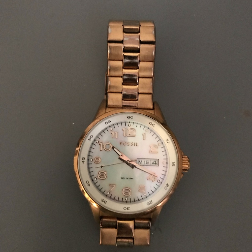 Women’s Fossil Rose Gold Watch