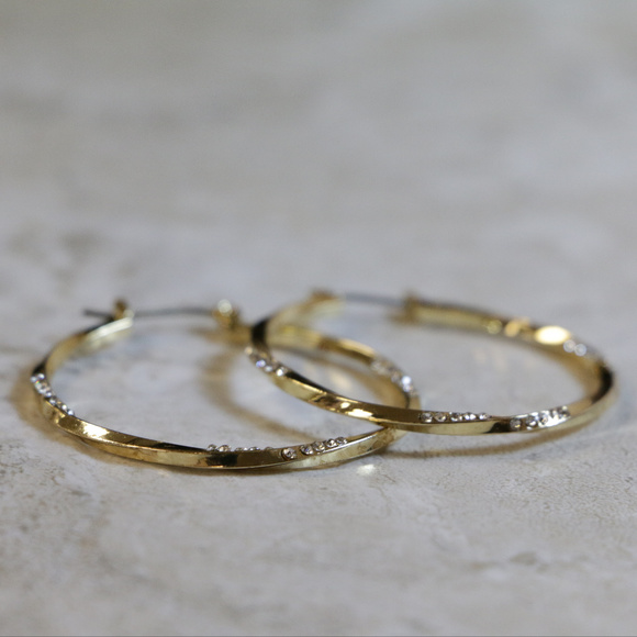 NWT gold crystal pin catch hoop earring LTDE51 - Picture 6 of 8