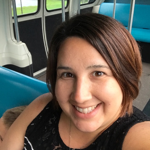 Meet your Posher, Tonya - Picture 1 of 1