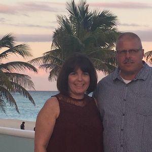 Meet your Posher, Sharon