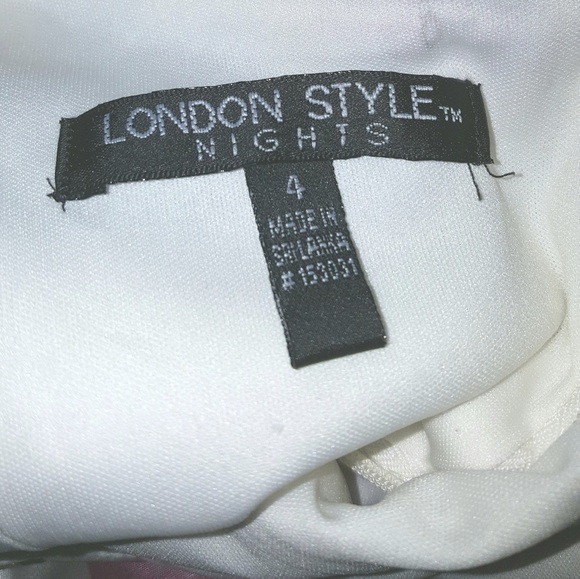 Gorgeous White Dress Flowers Gathered Back - Picture 7 of 7