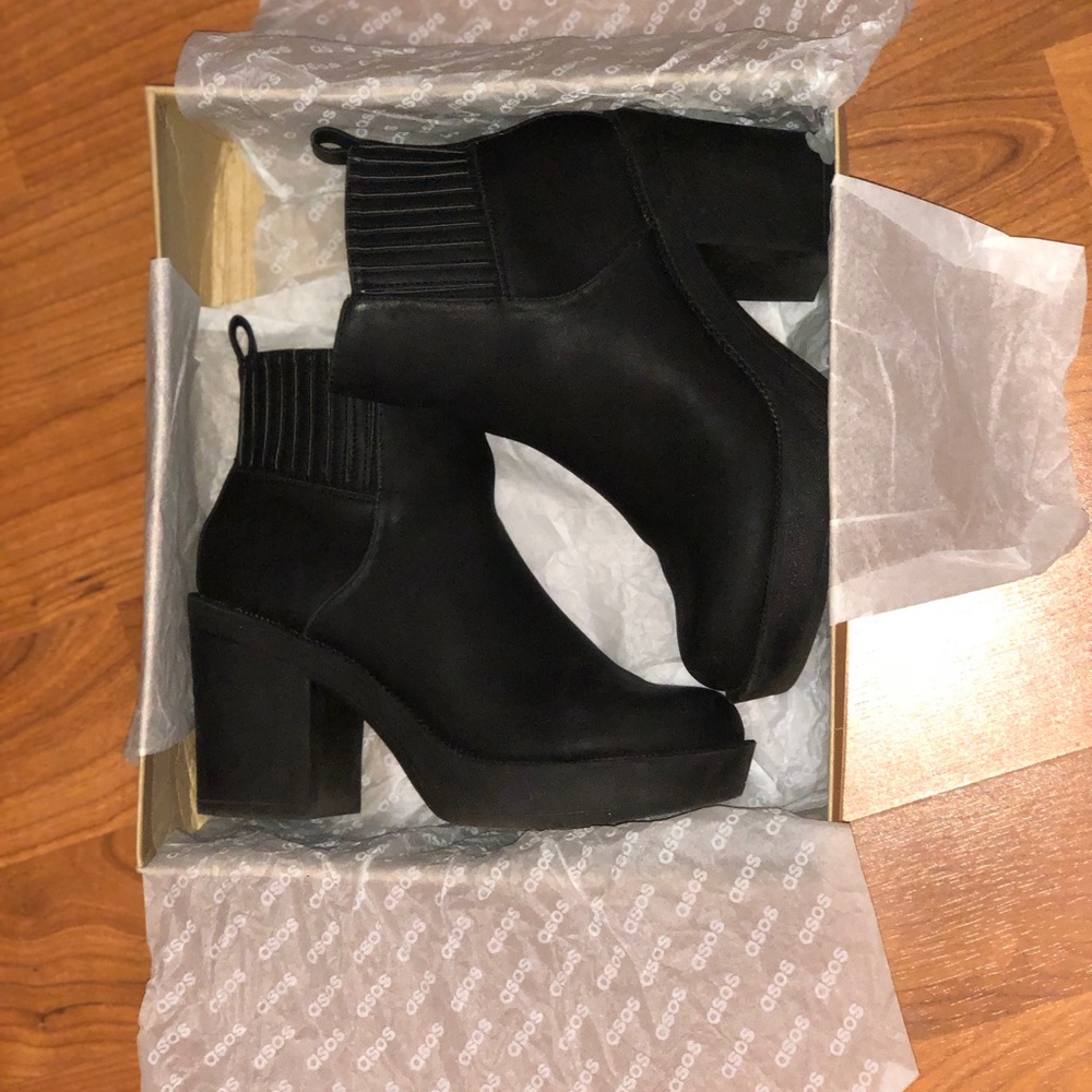 ASOS ENCHANTER Chunky Ankle Boot