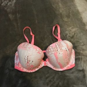 Victoria’s Secret bra