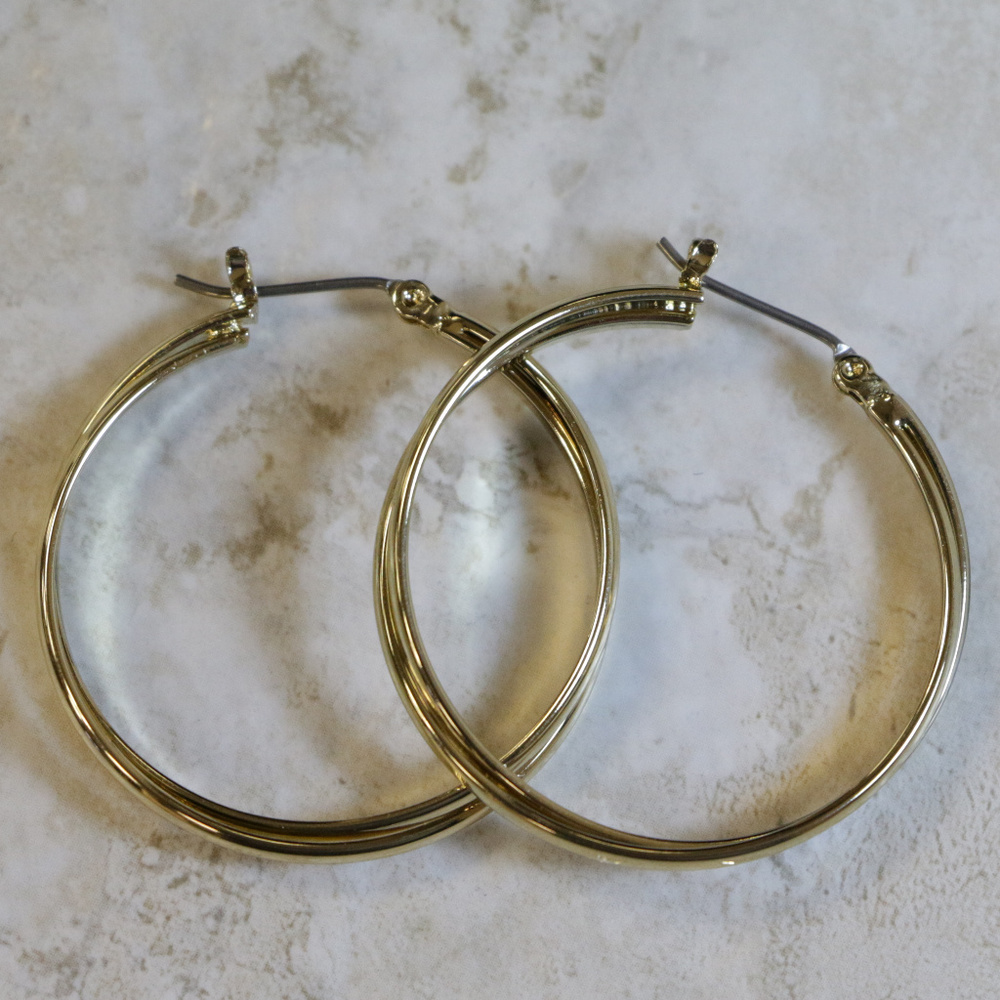 NWOT gold pin catch hoop earring LTDE32nc - Picture 1 of 6