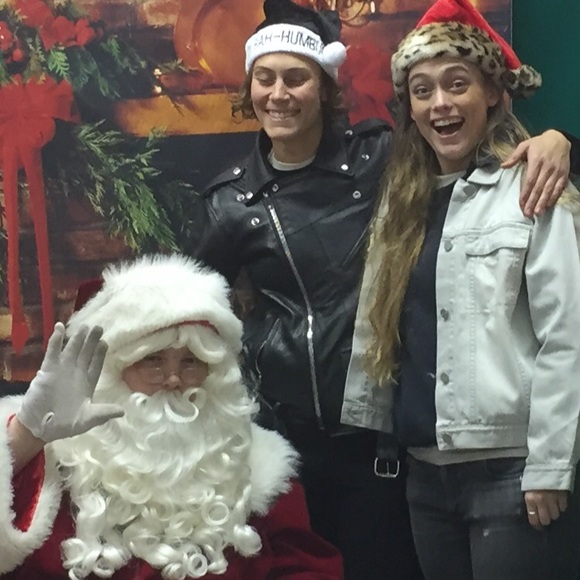 Meet your Posher, Gianna - Picture 1 of 1