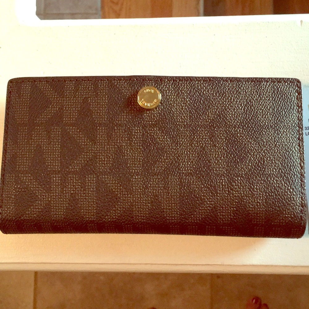 Michael Kors New Wallet