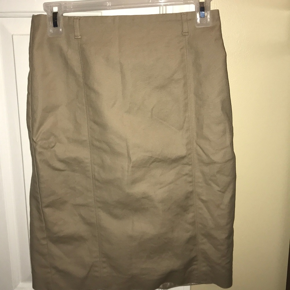 Knee length business casual skirt
