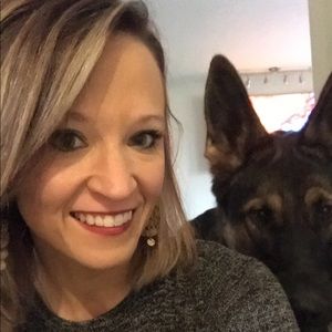 Meet your Posher, Corinne
