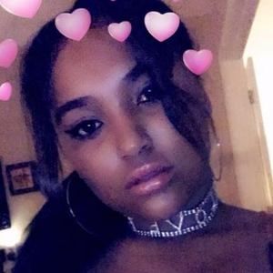 Meet your Posher, Marcella