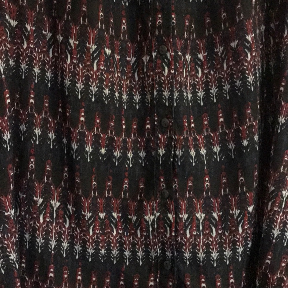 Black button down tank with pattern - Picture 2 of 2