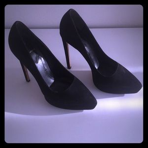 Crazy sexy black Brian Atwood black stilettos!