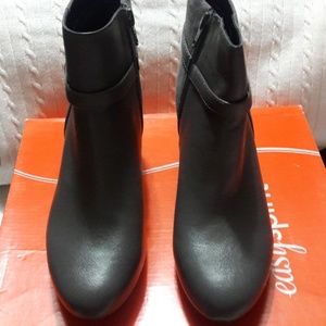 Woman ankle boots