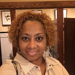 Meet your Posher, Catina