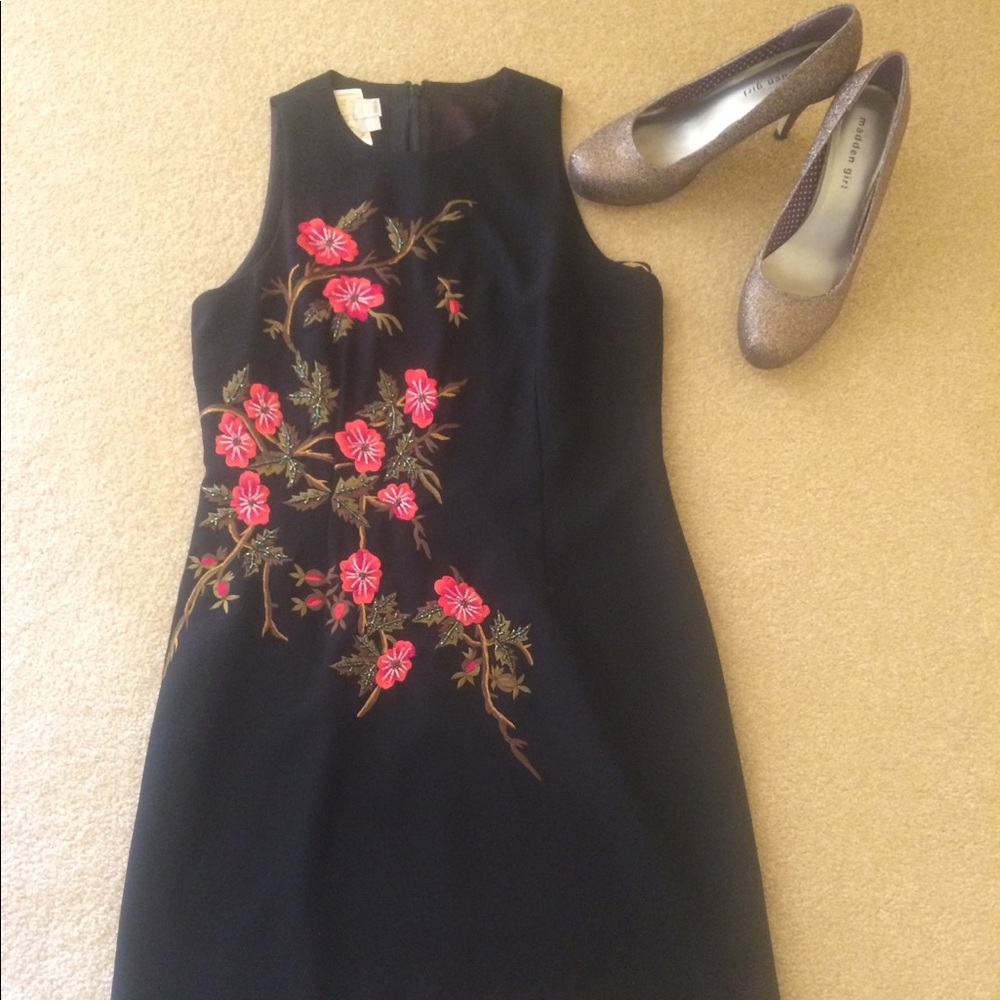Cache’ black knee length cocktail dress