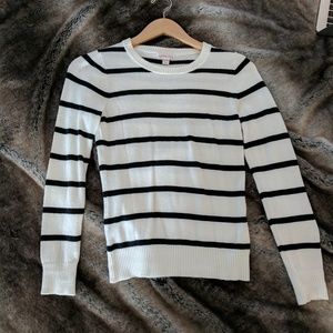 Black & white sweater