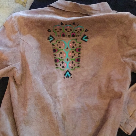 Lu's  leather top - Picture 3 of 4