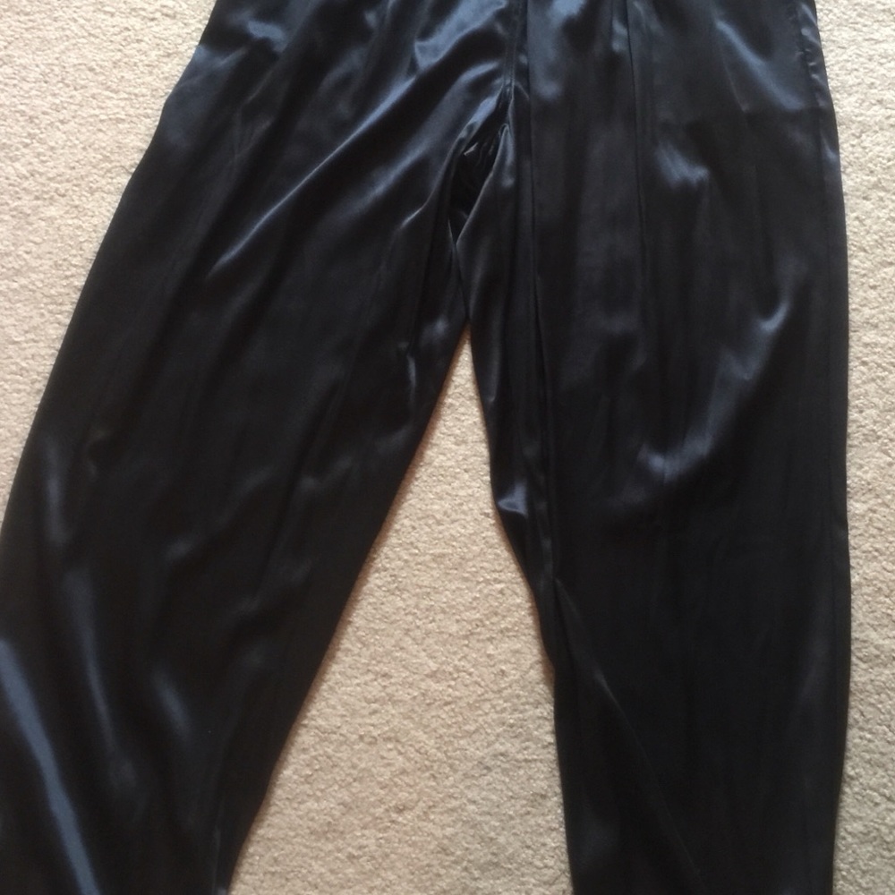 Gorgeous brand new silk pants Victoria’s secret!