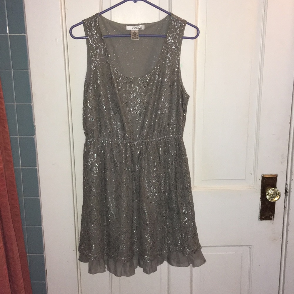 Dress with lace detail