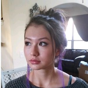 Meet your Posher, Isabel