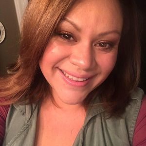 Meet your Posher, Gabriela