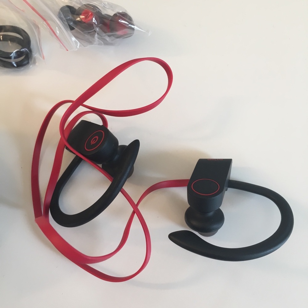 *BRAND NEW* Otium Bluetooth Headphones