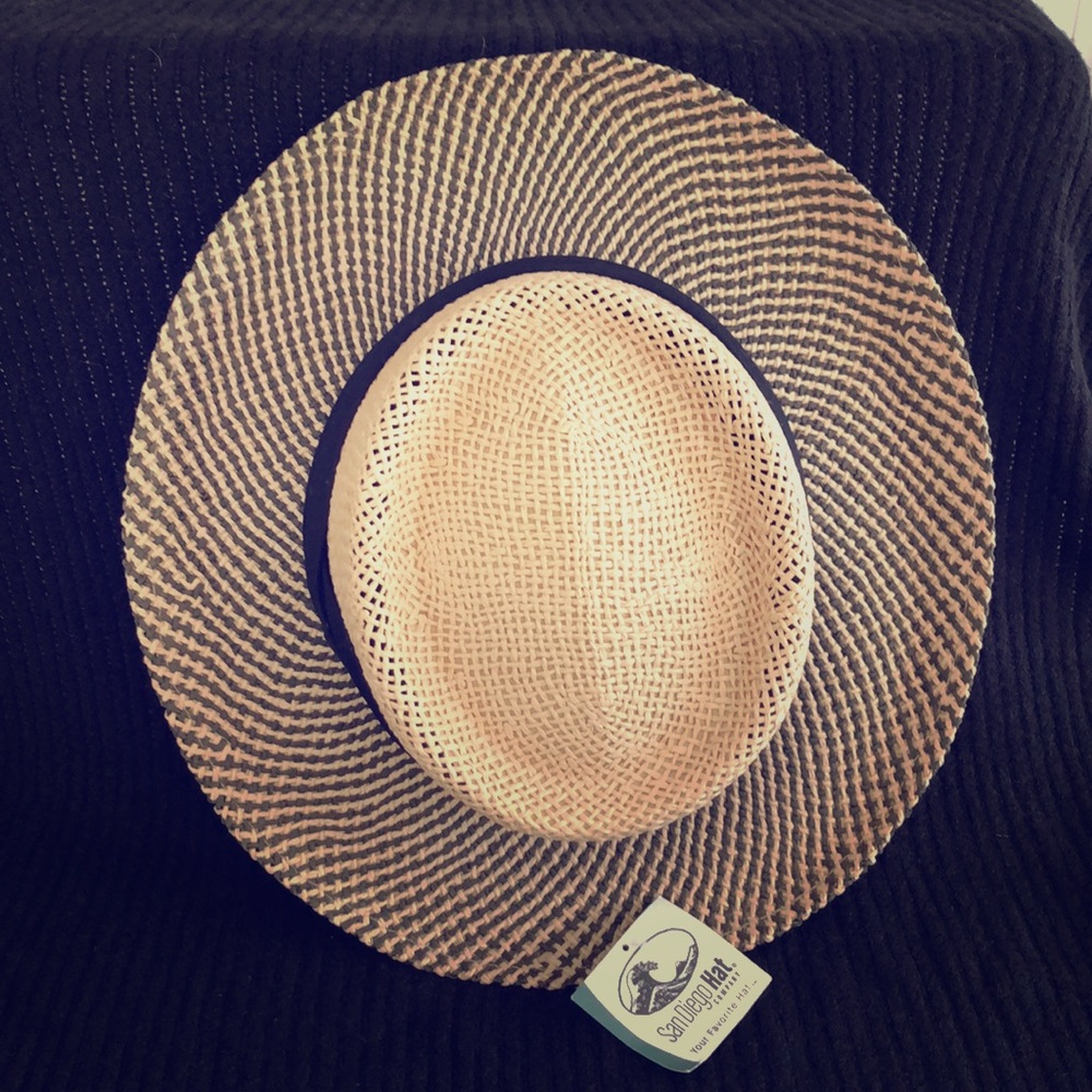 Men’s straw hat