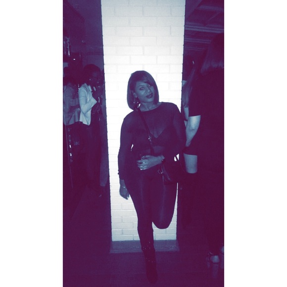 👋🏾 Meet Your Posher, R’Chelle👋🏾 - Picture 2 of 8