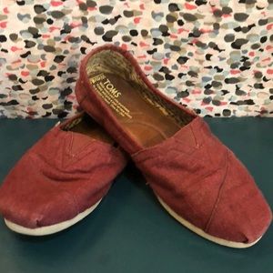 Burgundy Toms