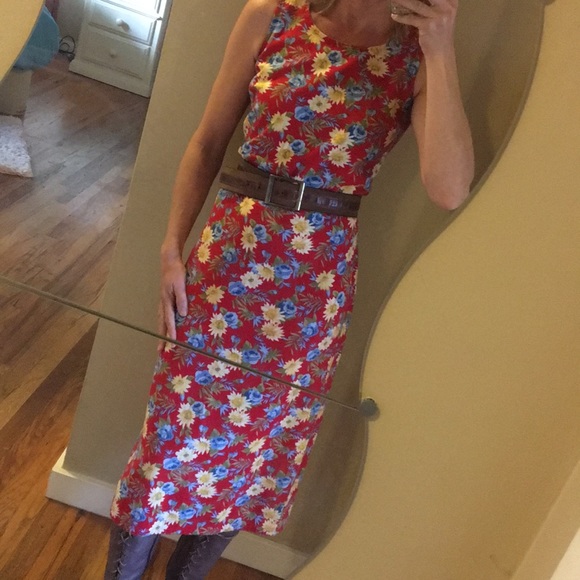 Dresses & Skirts - Vintage/Y2K 1990s red/flower linen dress/jean shirt