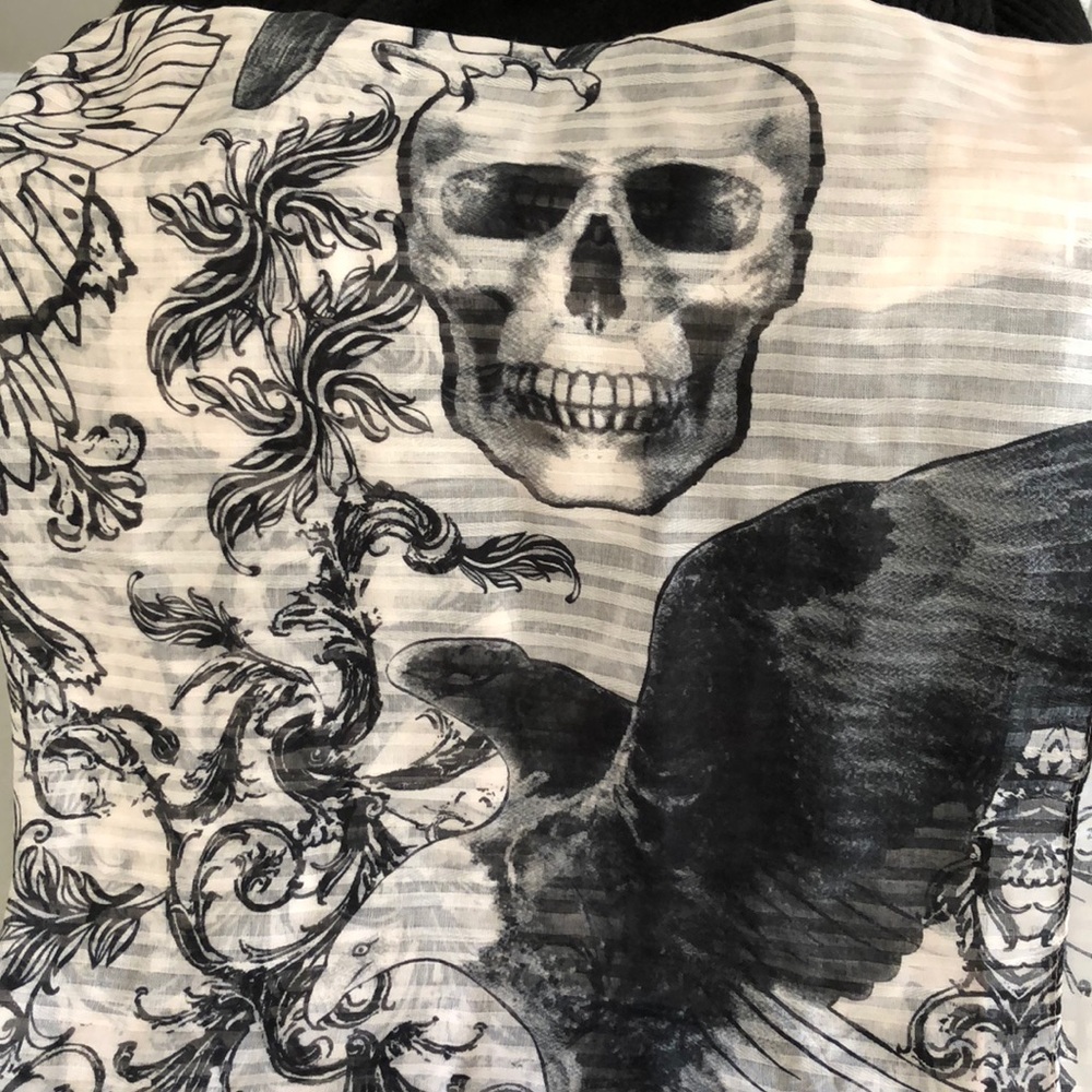 Skull and bird scarf