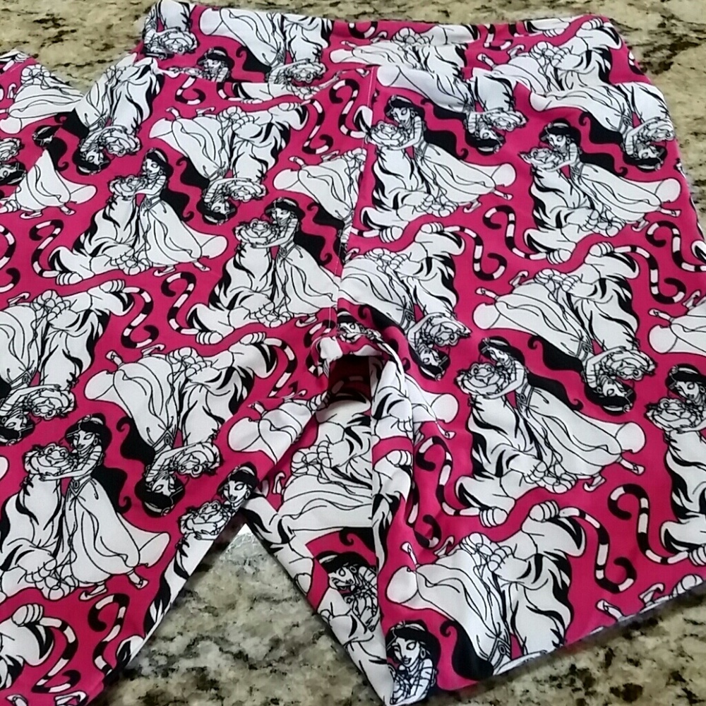 Lularoe Disney Jasmine leggings