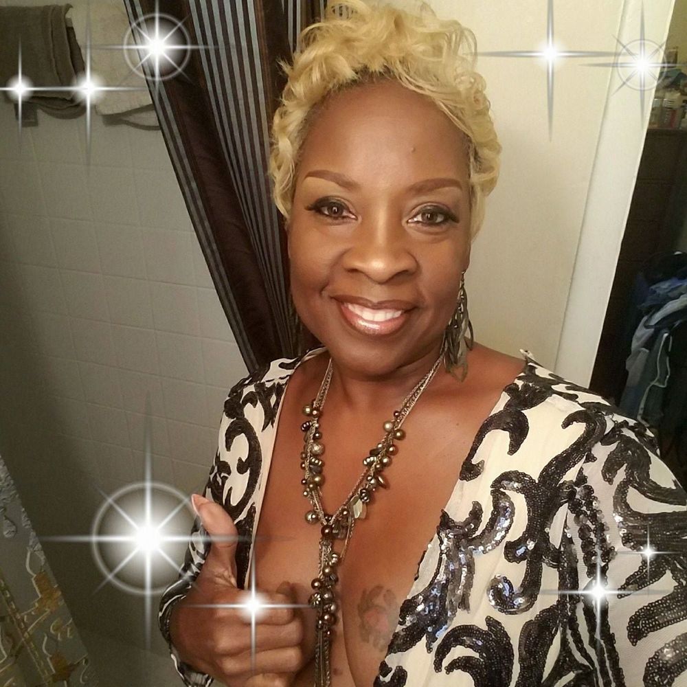 Meet your Posher, Gaylynn