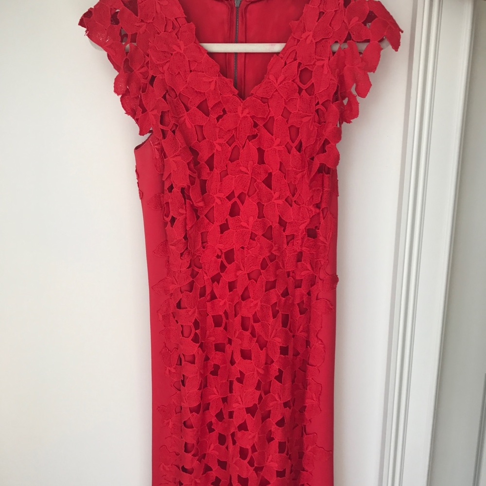 Tahari Laser Cut Dress size 6