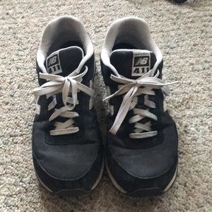 Good condition Men’s New Balance 411 Navy/Gray10.5